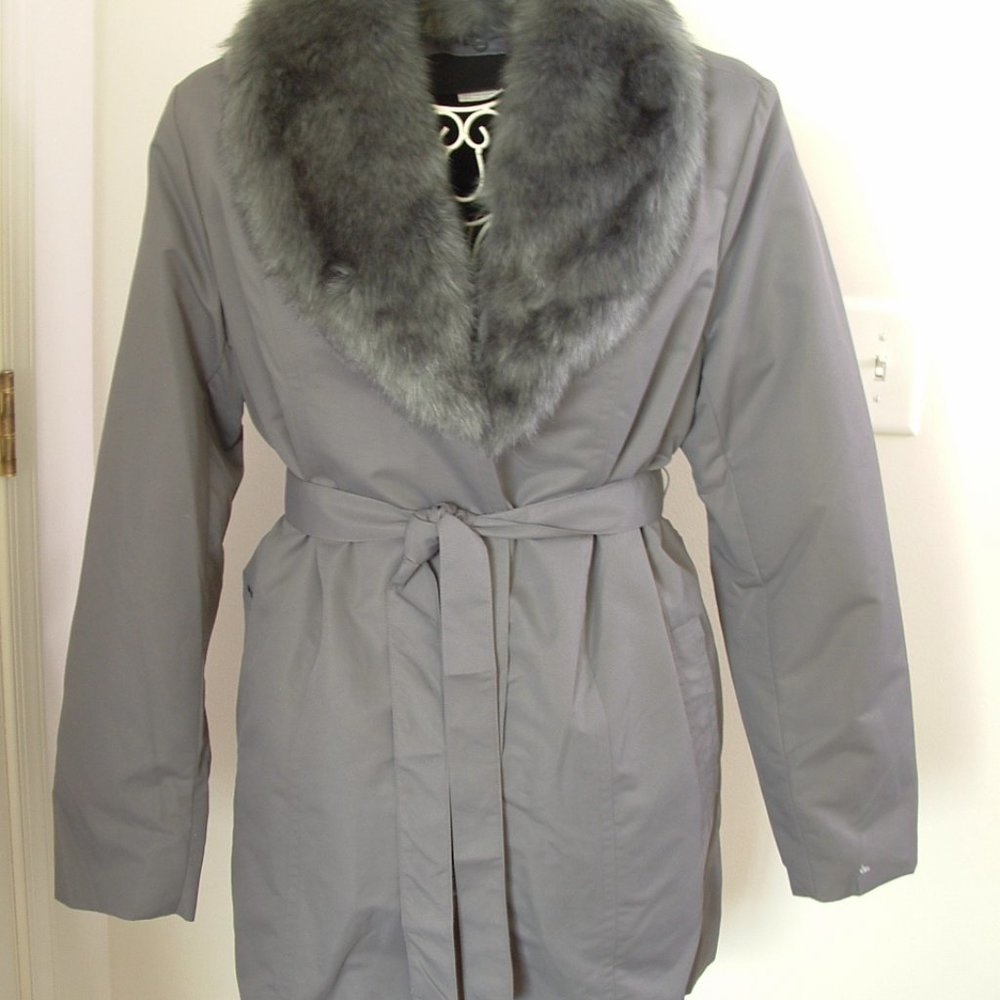 Dennis Basso Coat Removable Lining and Collar belt